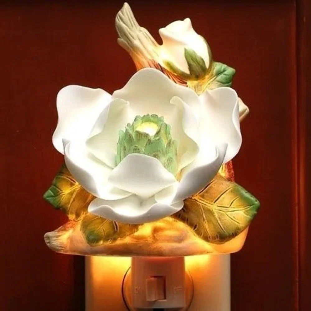 Ceramic Magnolia Bloom Floral Nightlight & 2 Hummingbird Bird Magnets - Picture 2 of 5